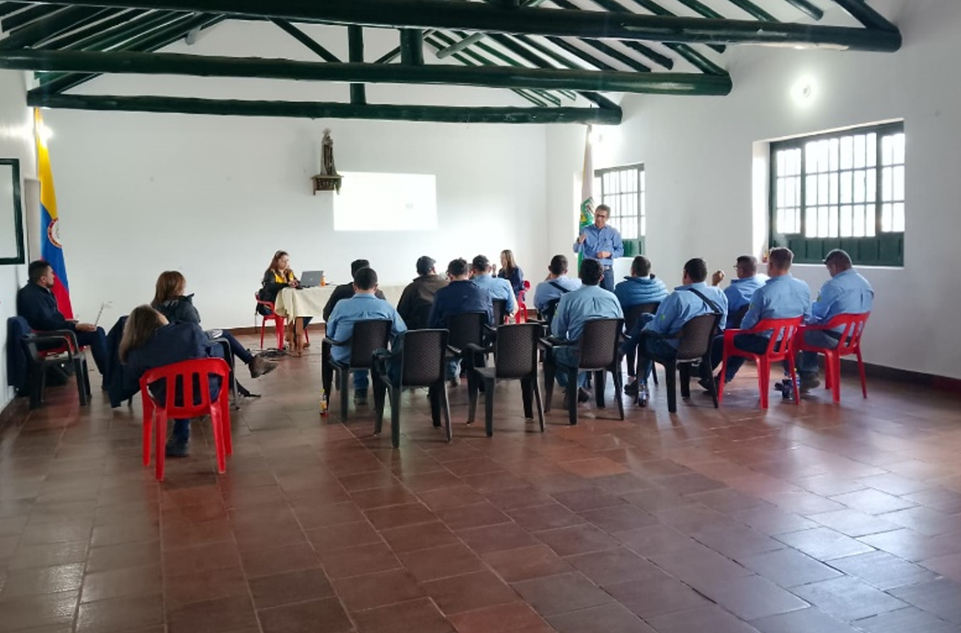 Fortalecemos nuestros conocimientos para brindar un servicio mas legal y seguro